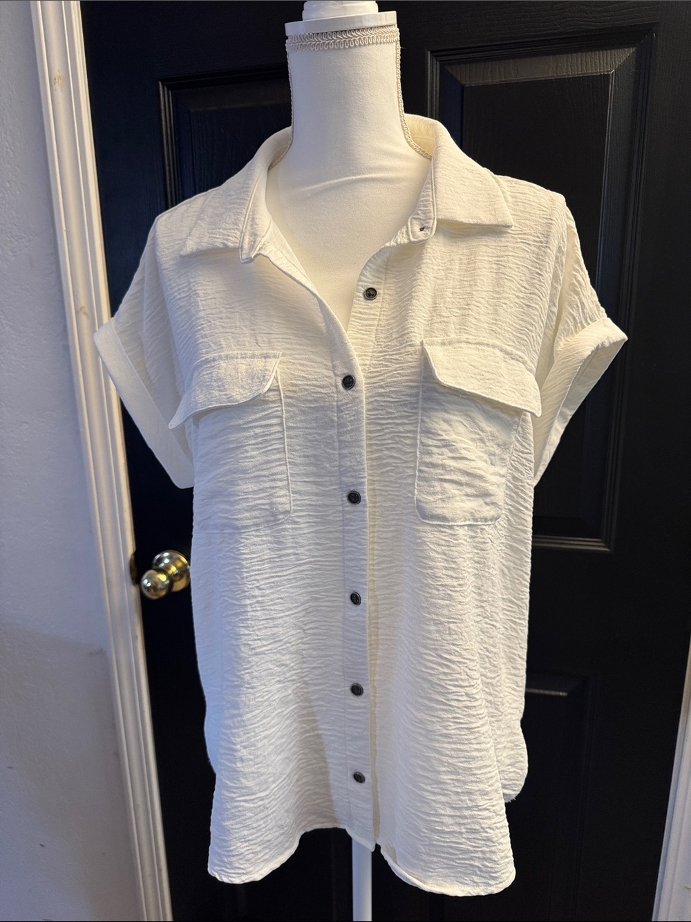 Maurices Cream Textured Button-Front Short Sleeve Shirt